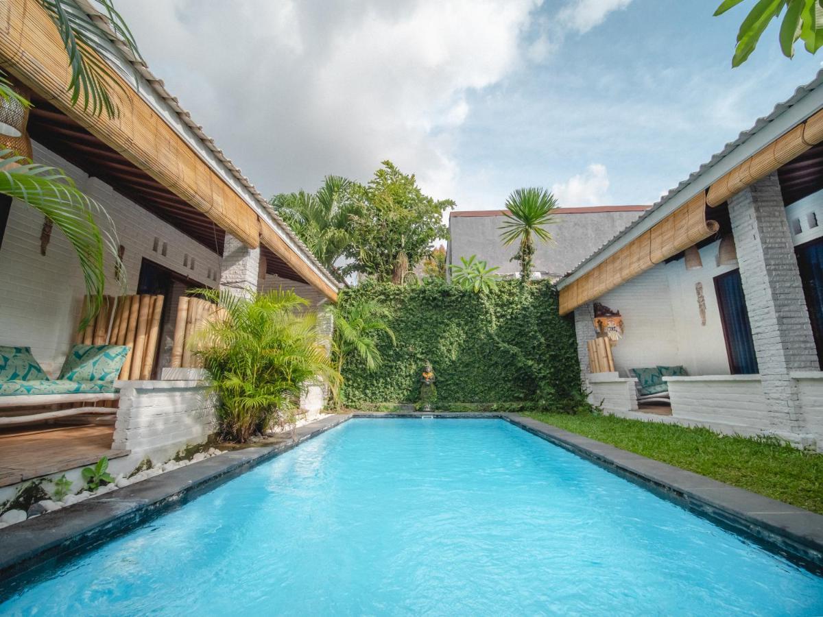 Terracotta Guest House Bali Canggu Esterno foto