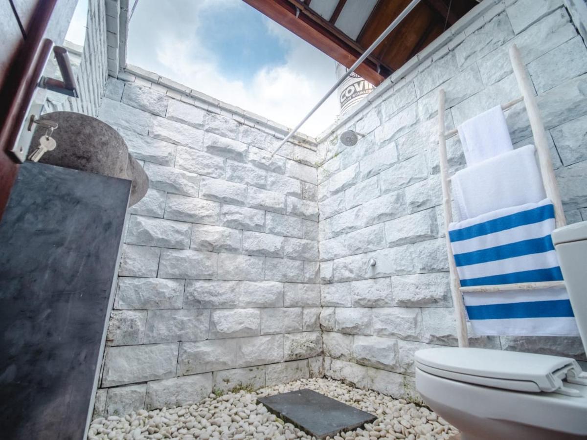 Terracotta Guest House Bali Canggu Esterno foto